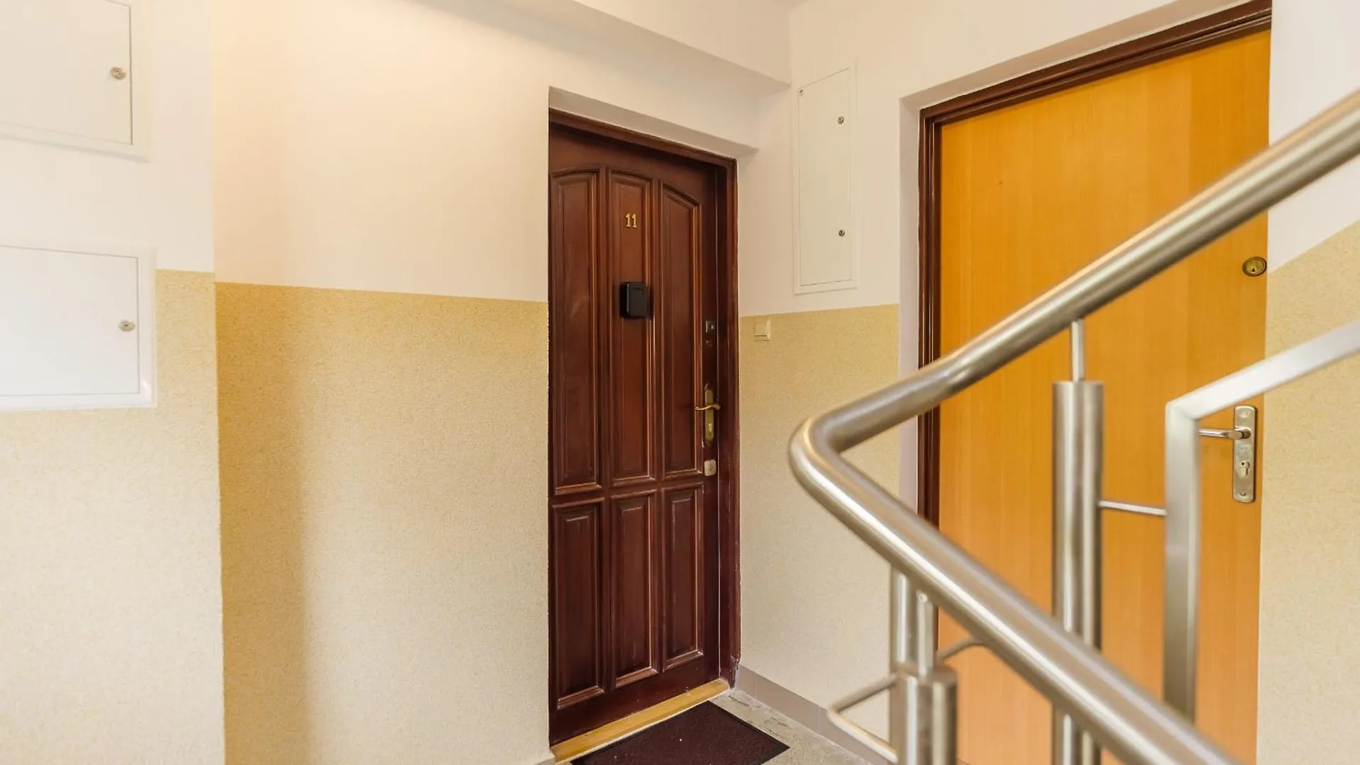 City Centre Yellow Apartment Kolobrzeg 0*,  Poland